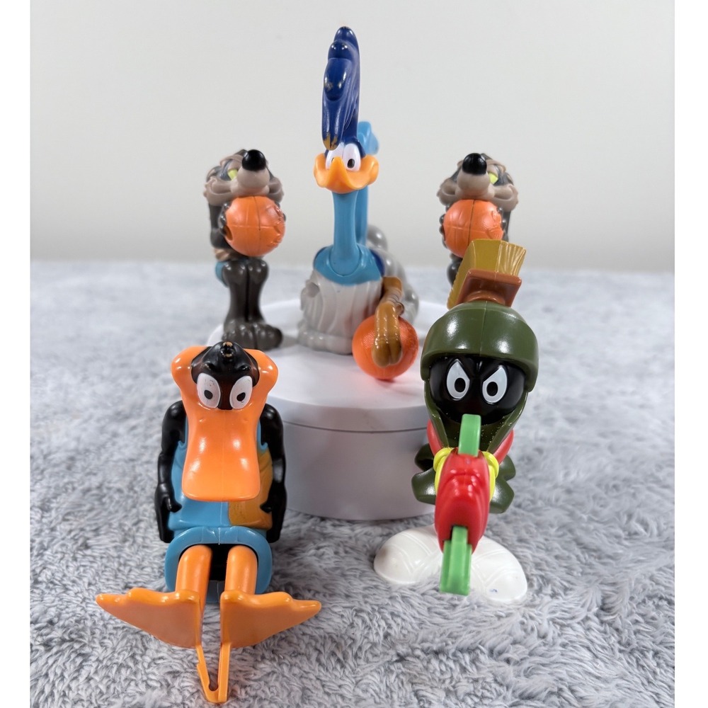 Looney Tunes Space Jam Set of 5 Toy Figures Marvin, Road Runner.